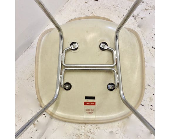 Dsx chair by Charles and Ray Eames Herman Miller edition