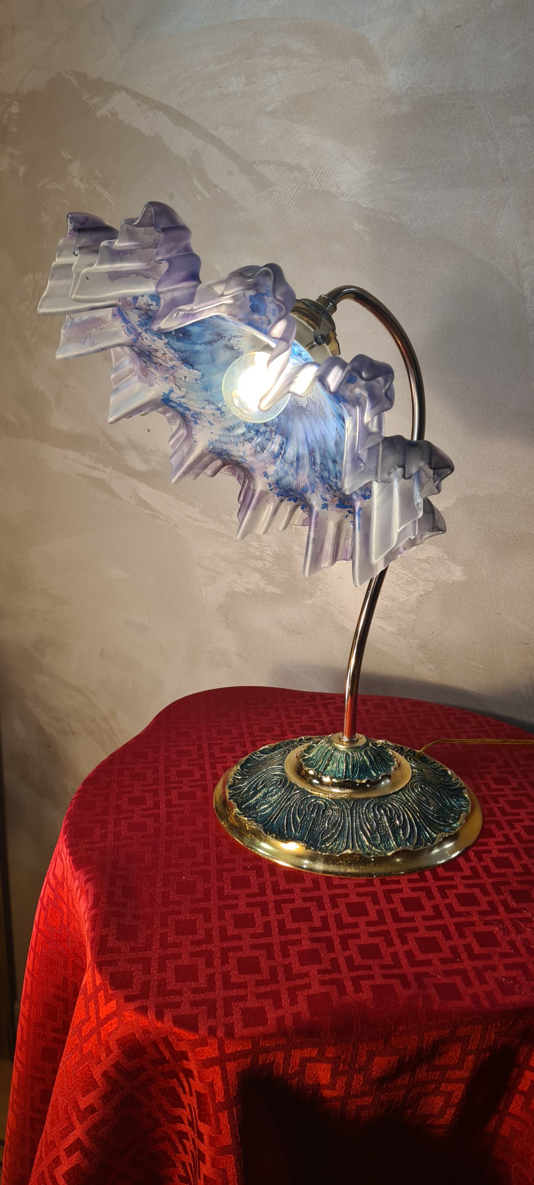 Art Nouveau lamp with Neo Classic lace shade 40x35