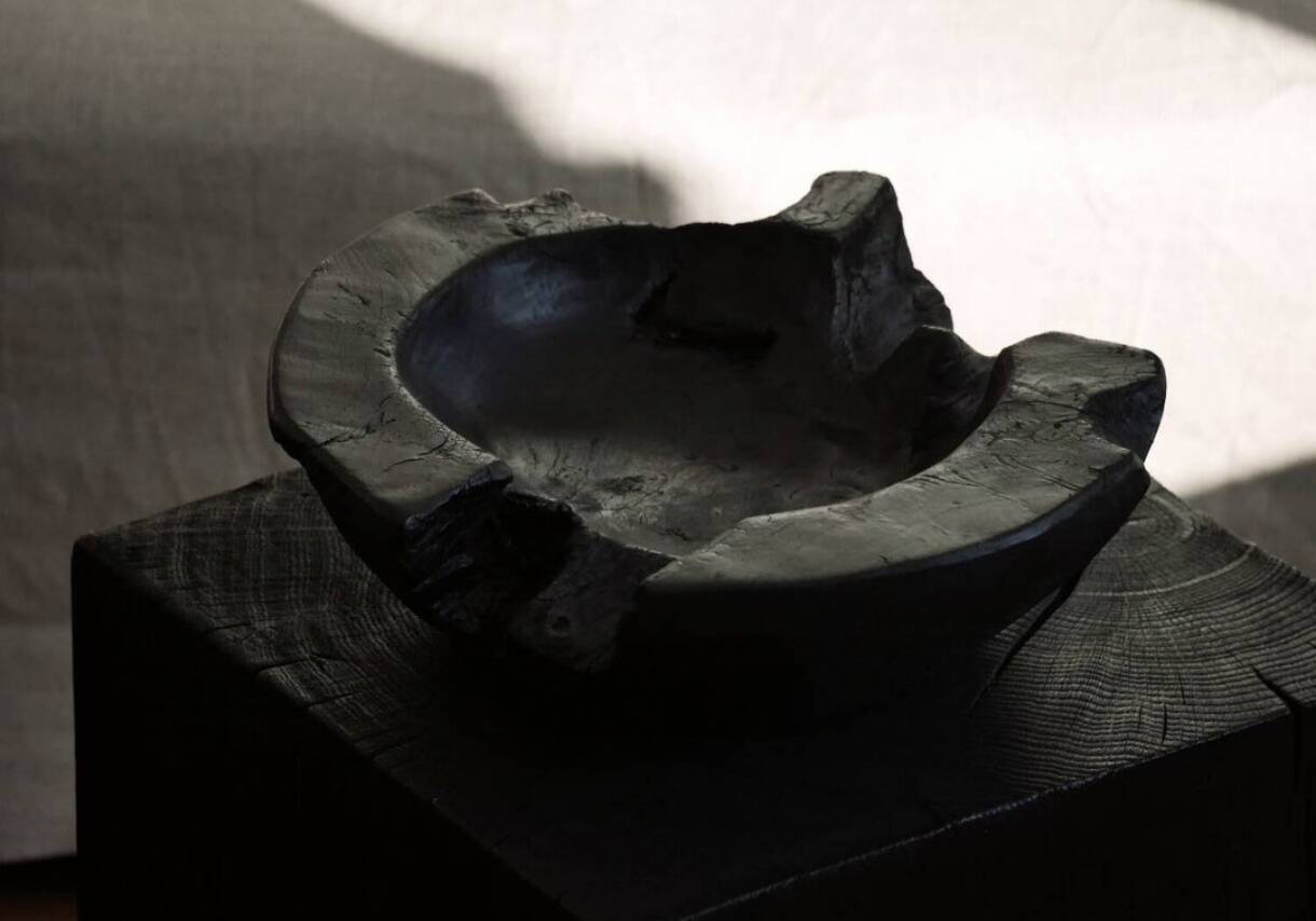 Bol, plat en bois brûlé wabi sabi
