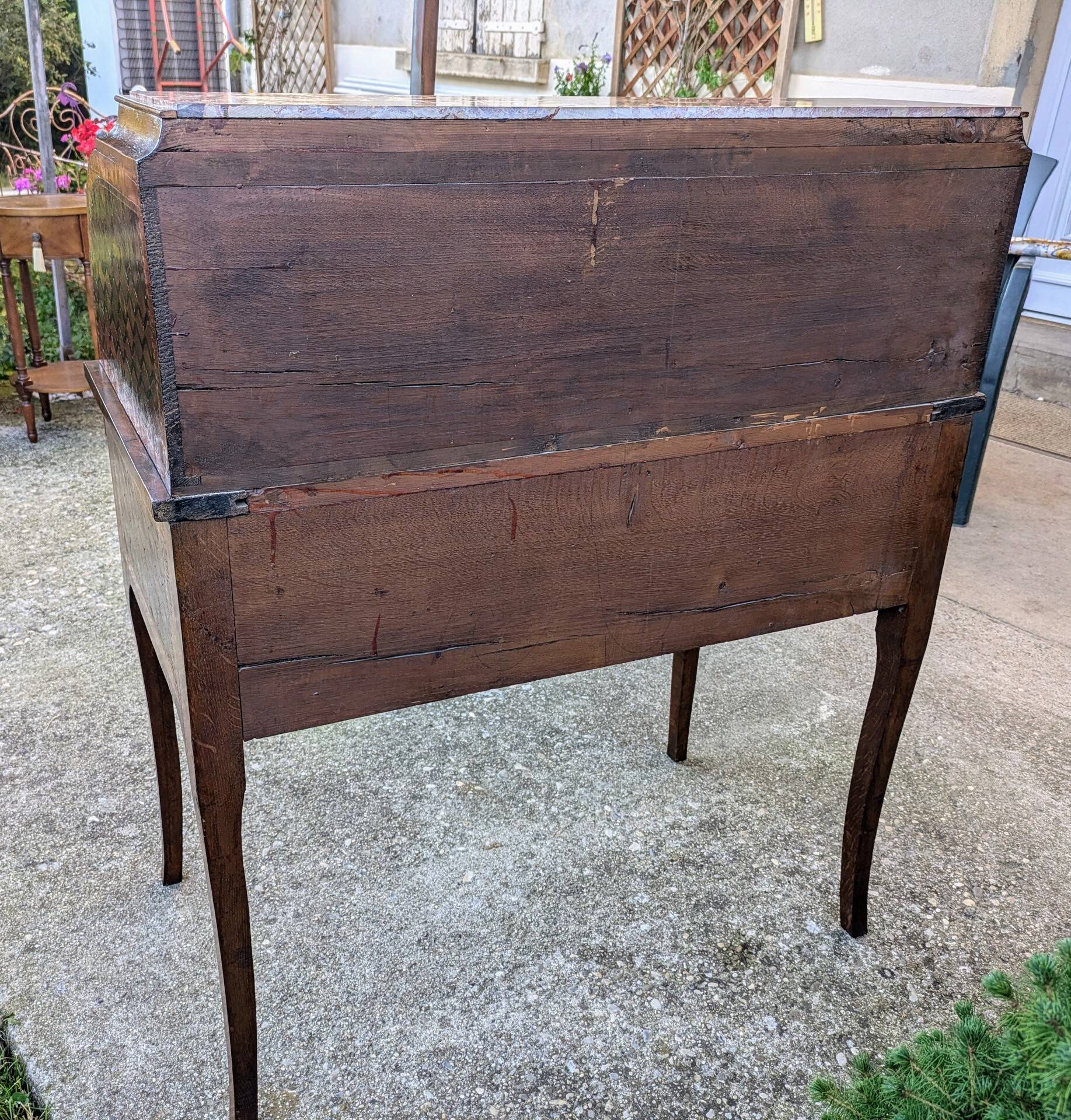 Cylinder desk and marquetry from the end of the 19th century
