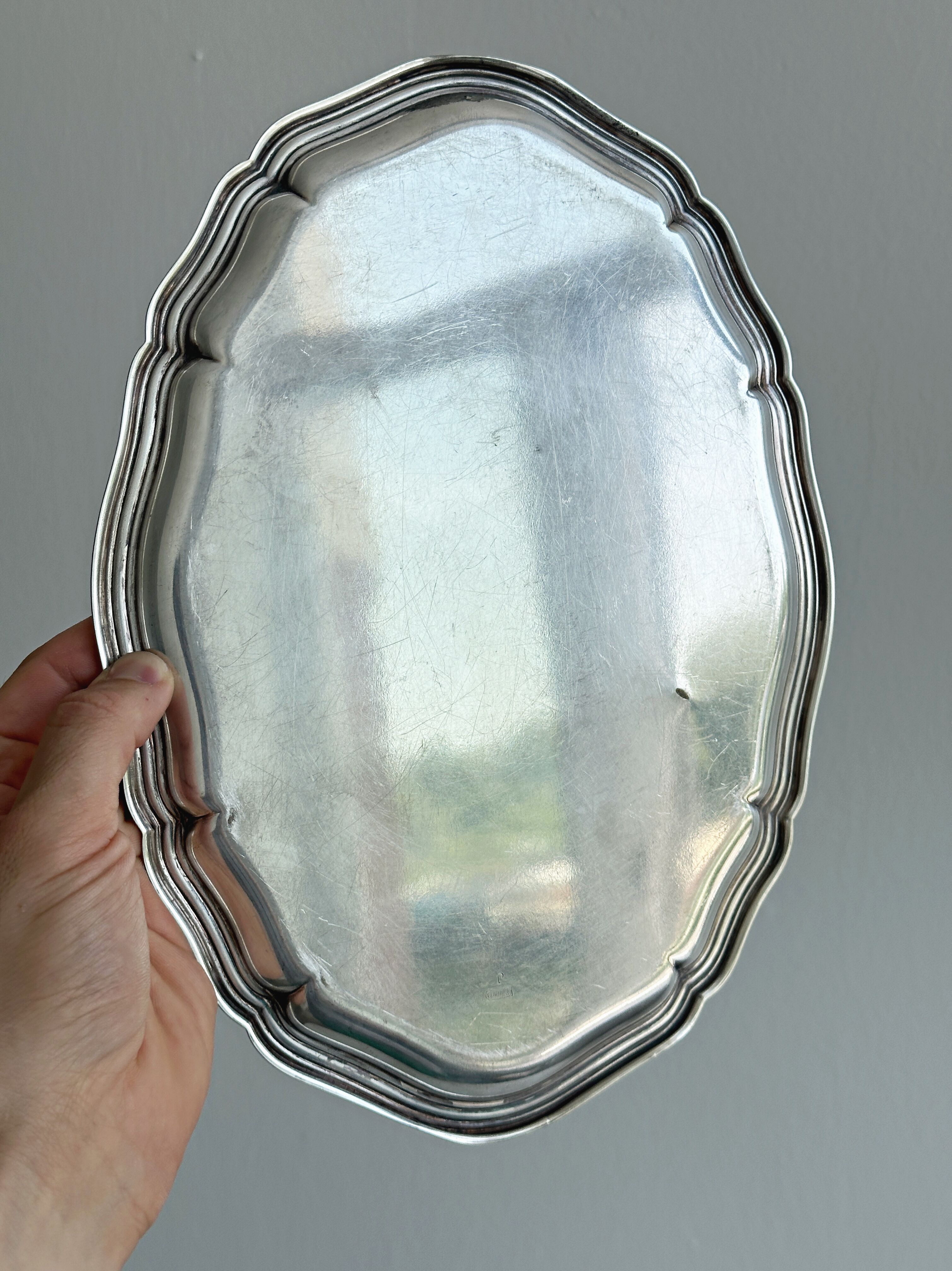 Oval plateau