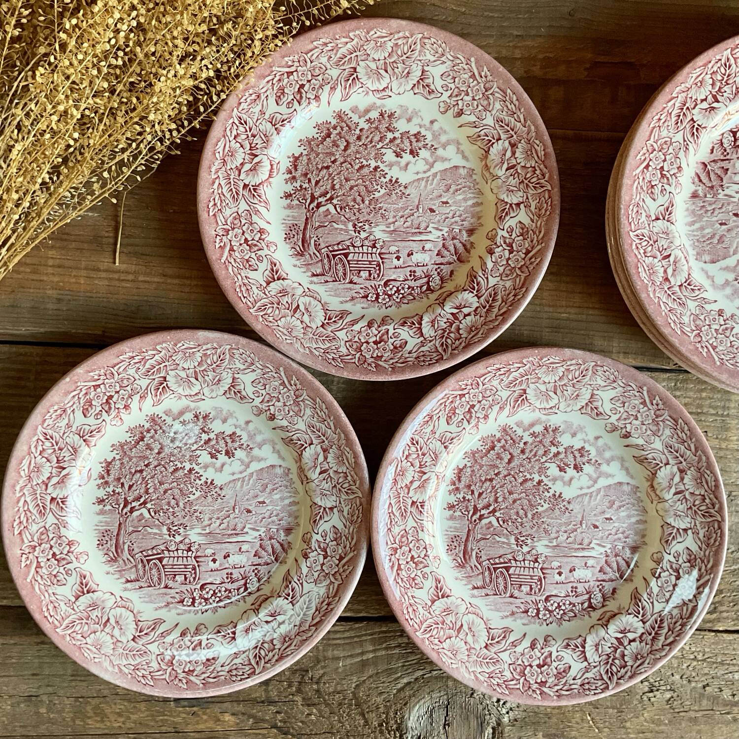 7 EIT England dessert plates