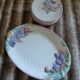 6 antique flat plates in majolica + dish