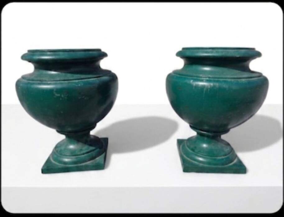 Paire de vases medicis XIXème en fonte