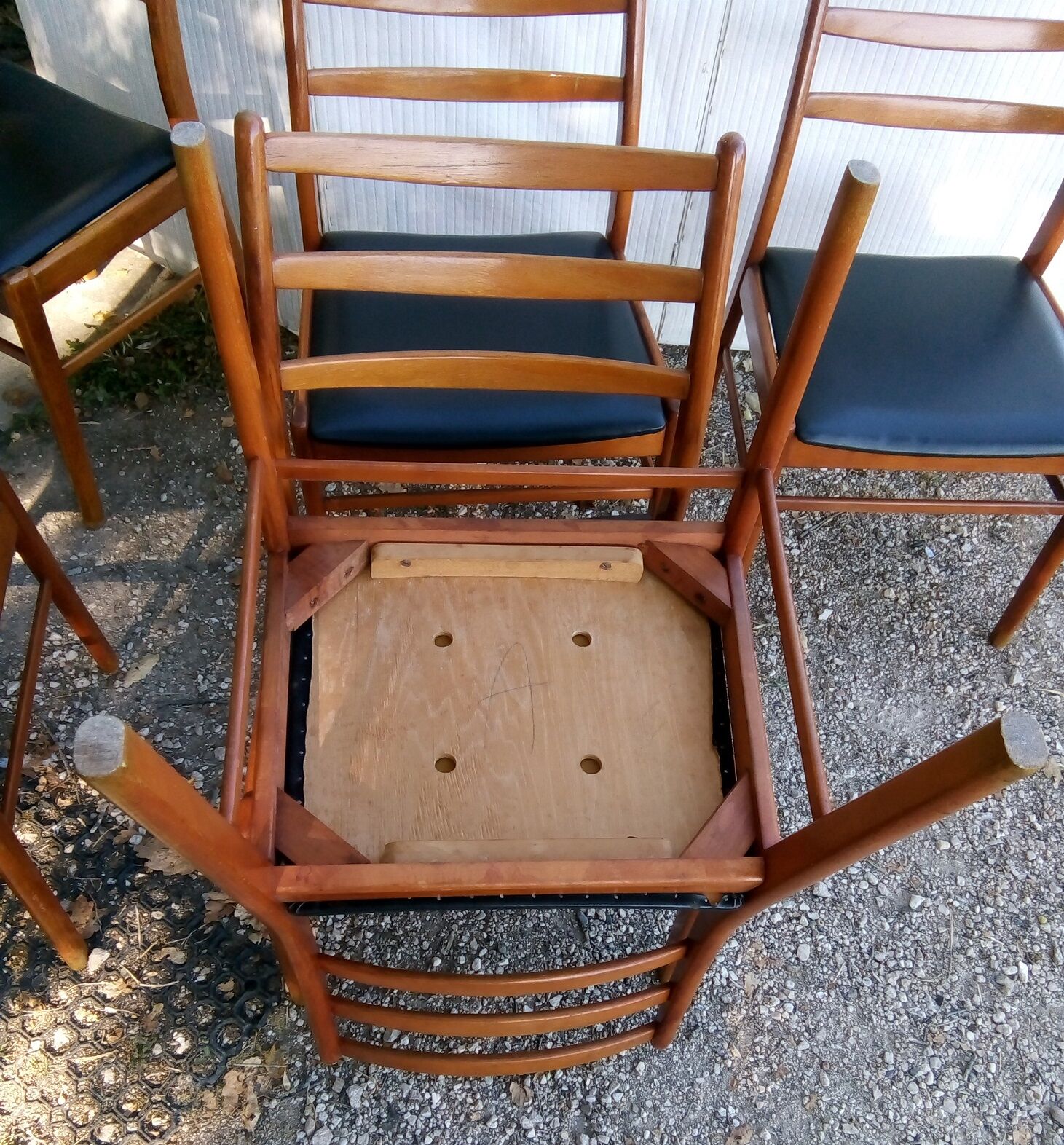 set of 6 vintage Scandinavian chairs