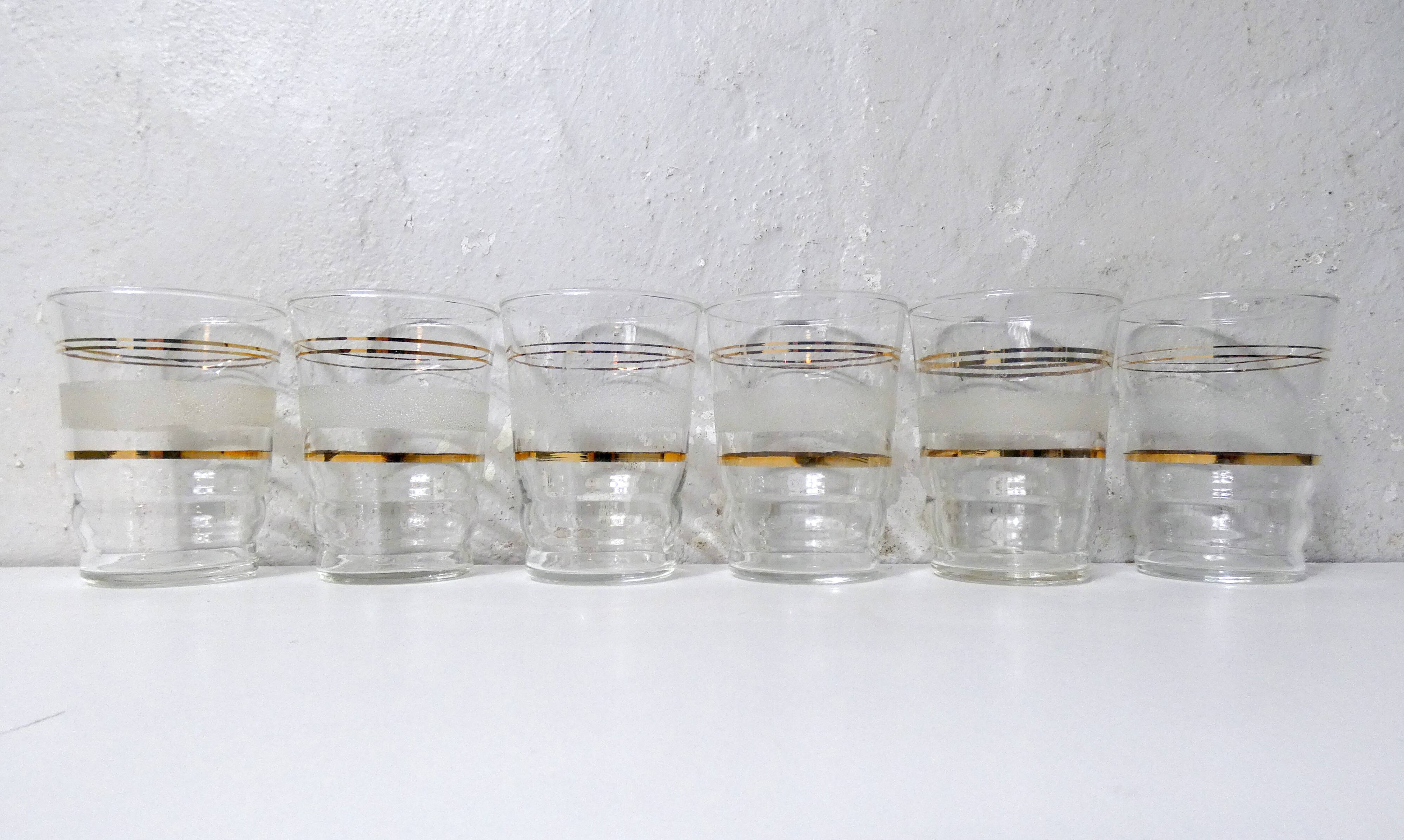 6 anciens verres granités blancs Art Déco