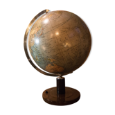 Globe terrestre en verre