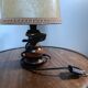 Lampe chevet pied bois tourné, abat jour peau rustique chic
