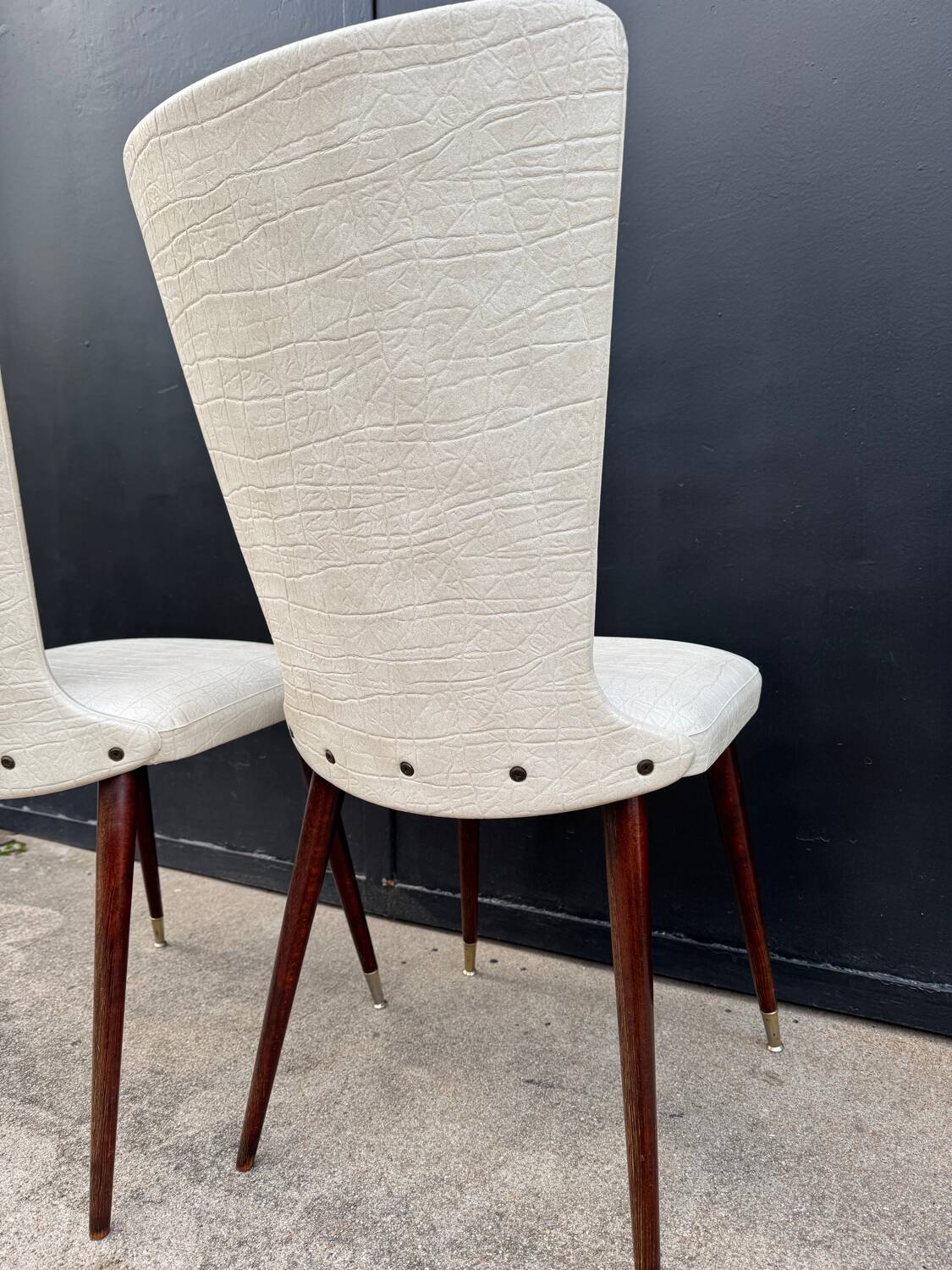 Baumann Essor chairs from the 1960s