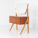 Coiffeuse emblématique d'Ølholm Møbelfabrik (Danemark, années 1960).