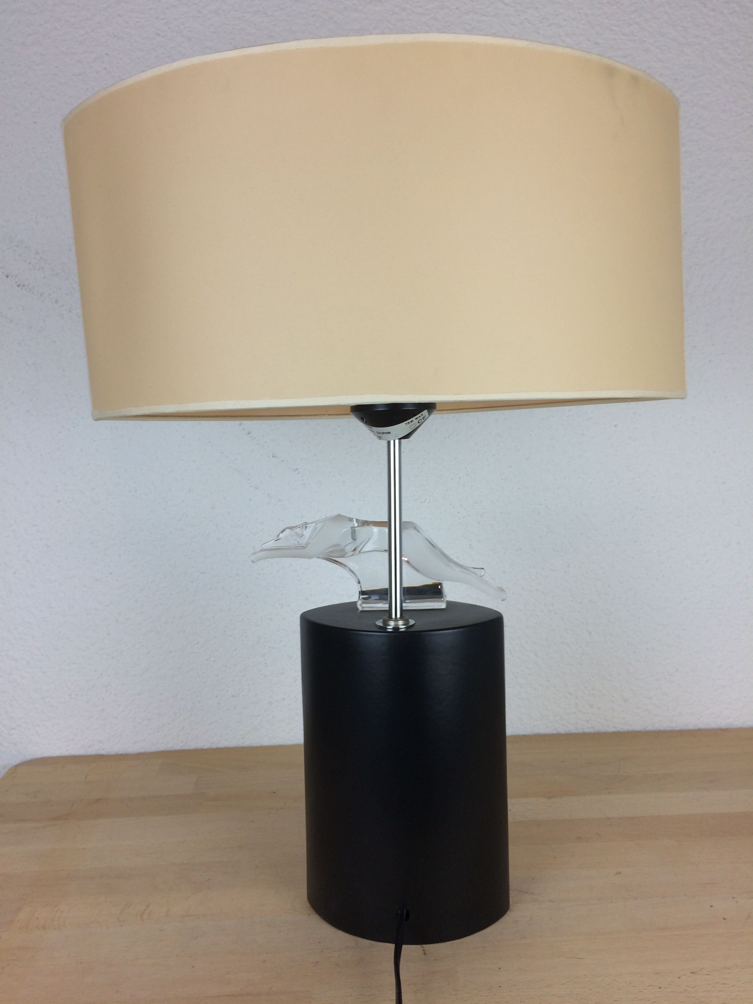 Lampe au lévrier, maison Le Dauphin, verre et céramique