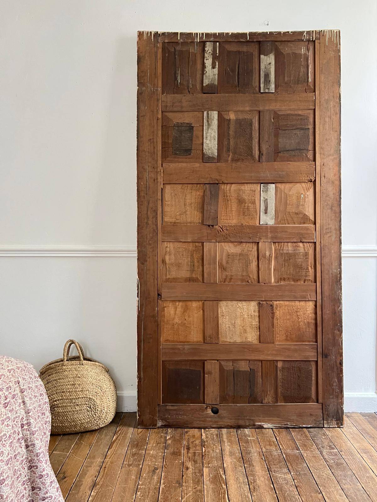 Important 18th Century Mirror Mercury