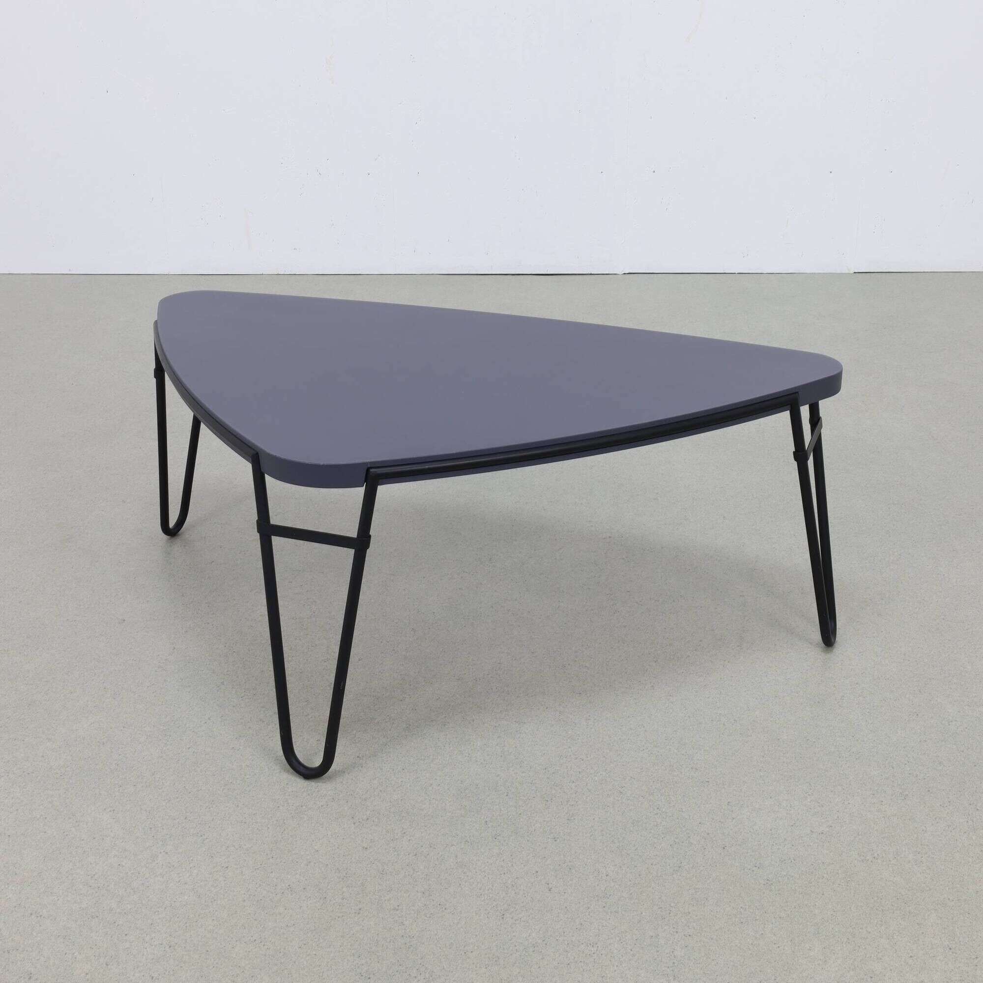 2x Coffee table "Petalo" Charlotte Perriand, Cassina 1990s (set price)