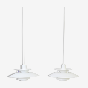Pair of PH5 lamps designed by poul henningesn FOR Louis Poulsen