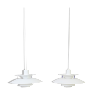 Pair of PH5 lamps designed by poul henningesn FOR Louis Poulsen