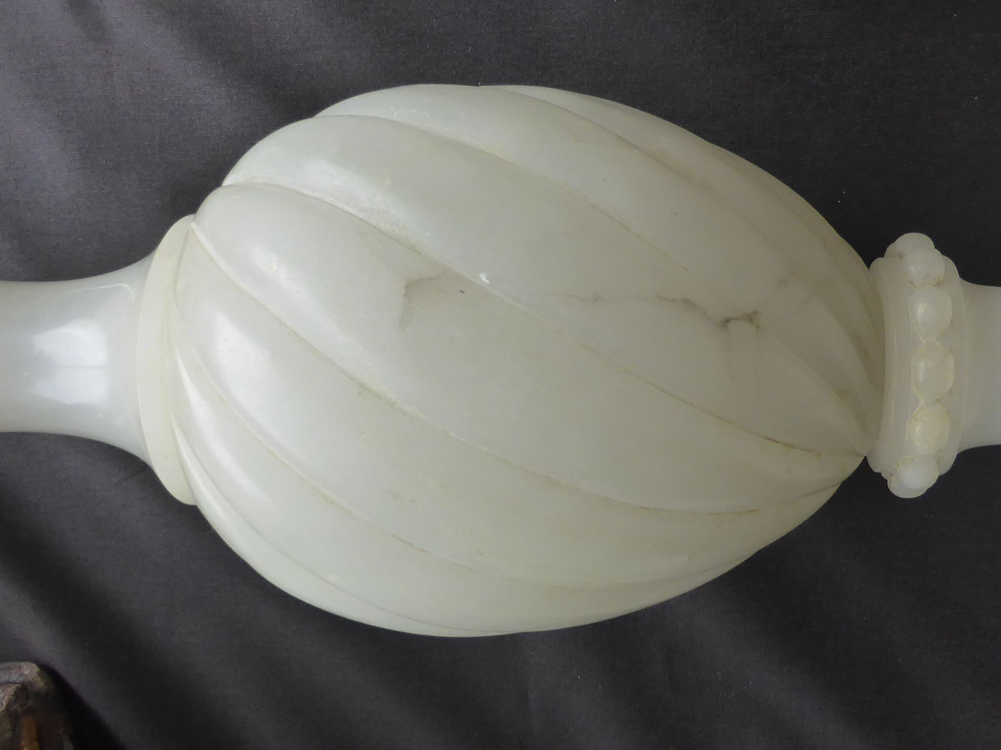 Antique lamp foot in alabaster marble torso belly, pearl rows