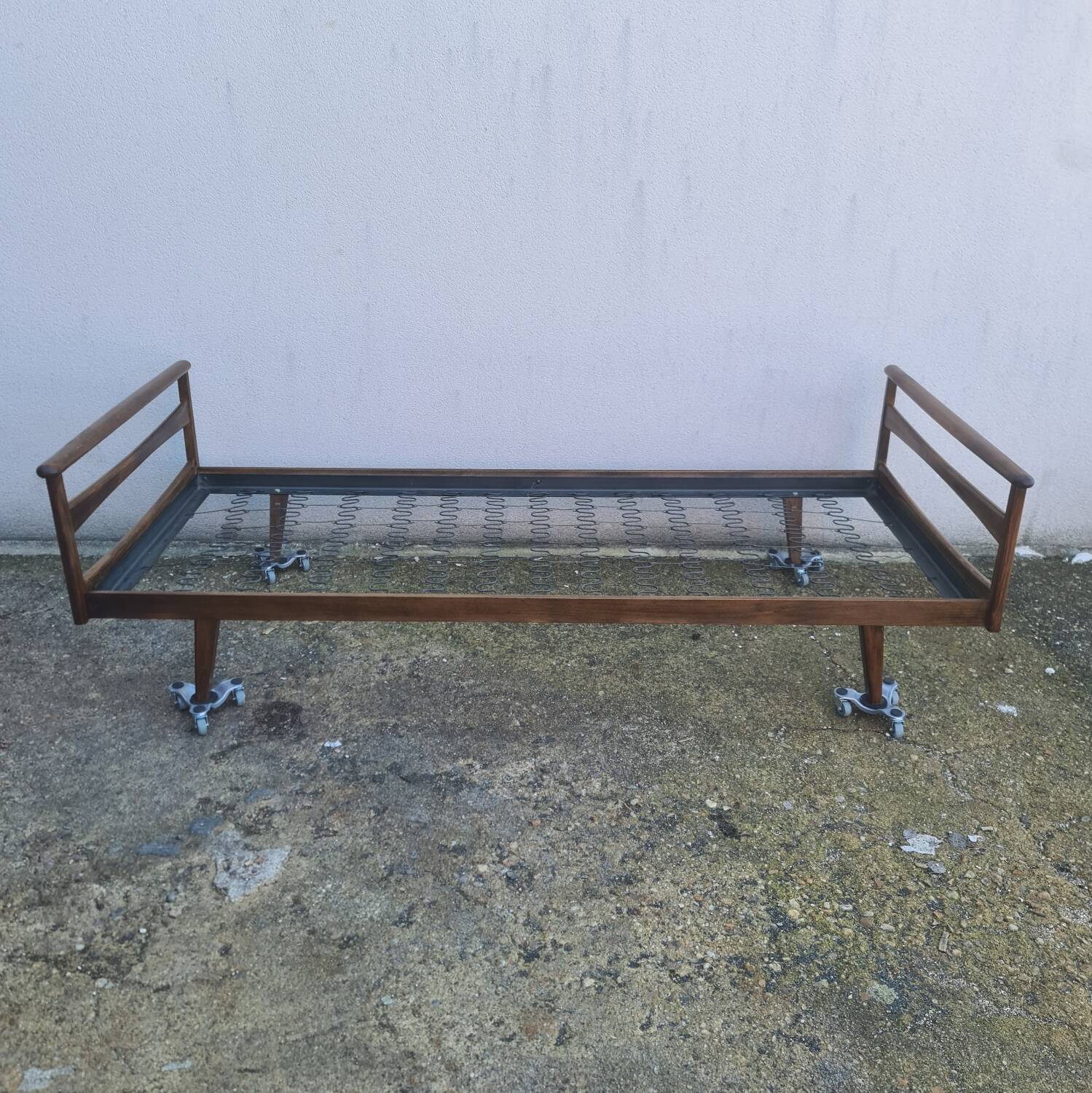 Single bed, Scandinavian teak daybed with compass feet, 1960s