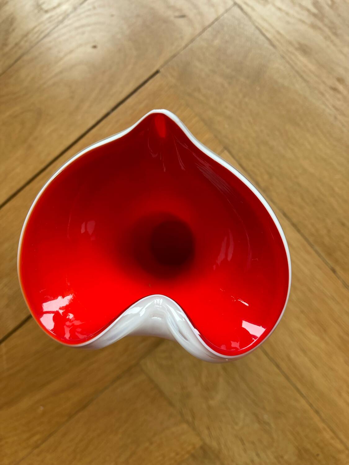 Opaline vase green white red anthurium