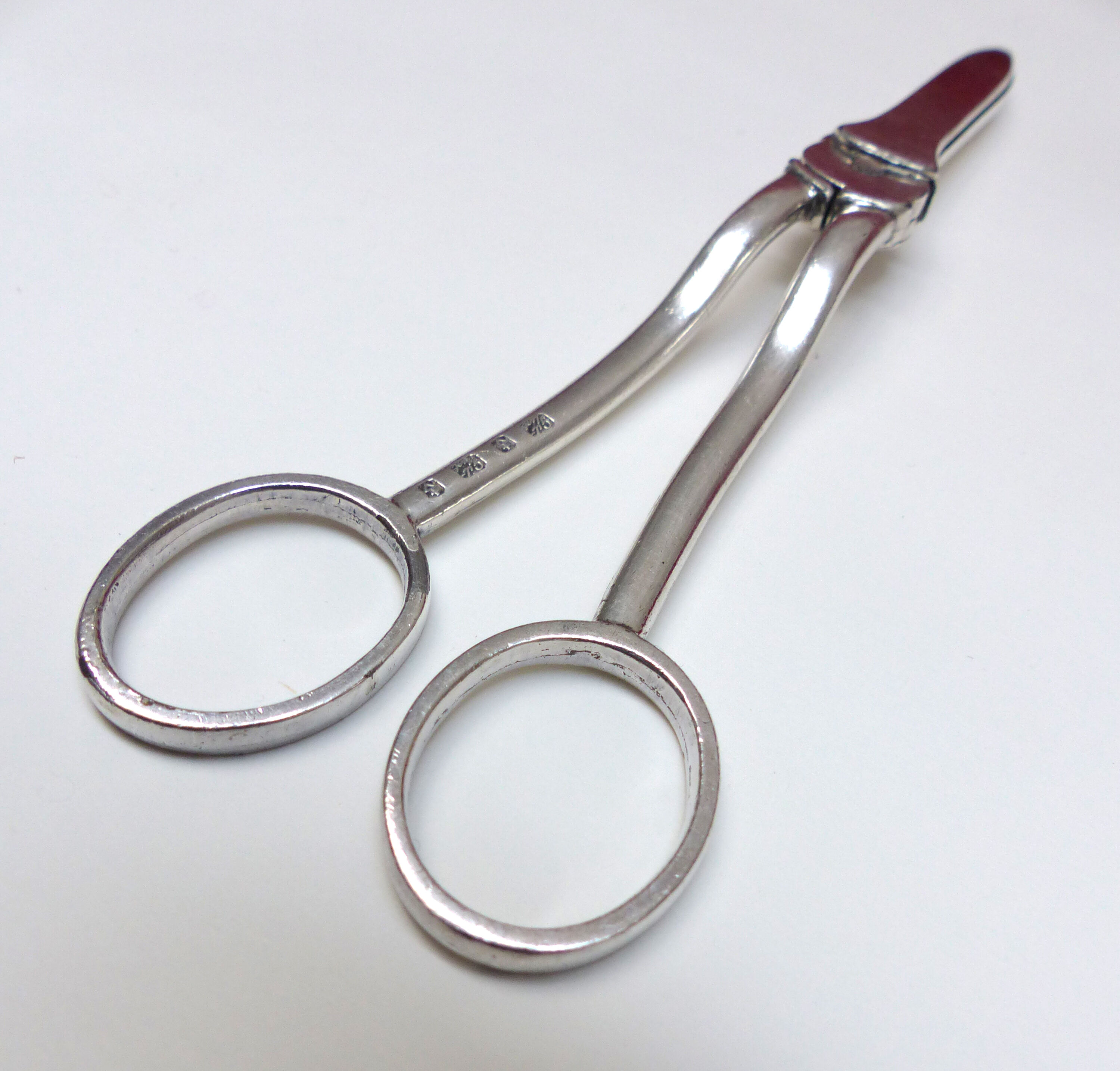 Silver-plated metal grape scissors with stamps