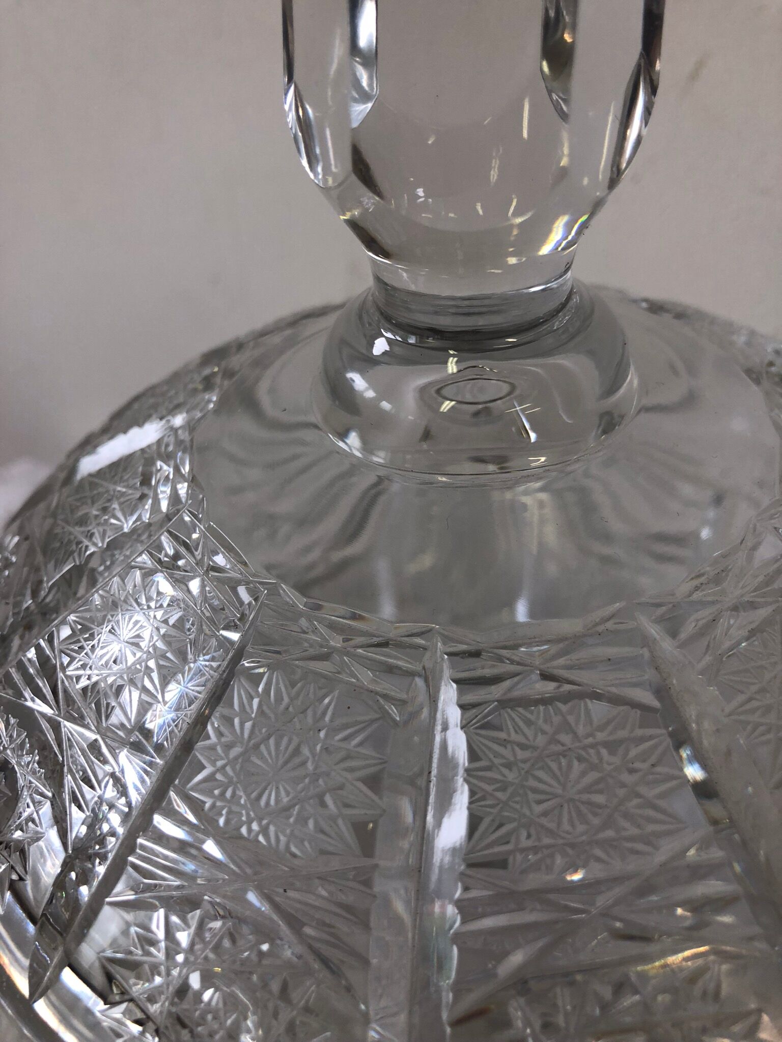 Bonbonnière ancienne en cristal