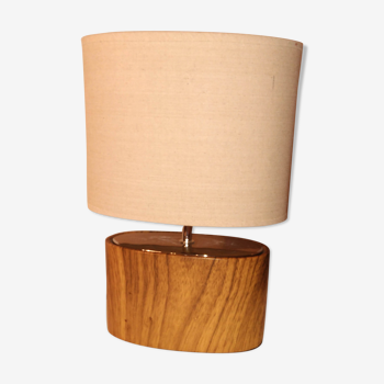 Scandinavian-style posing lamp