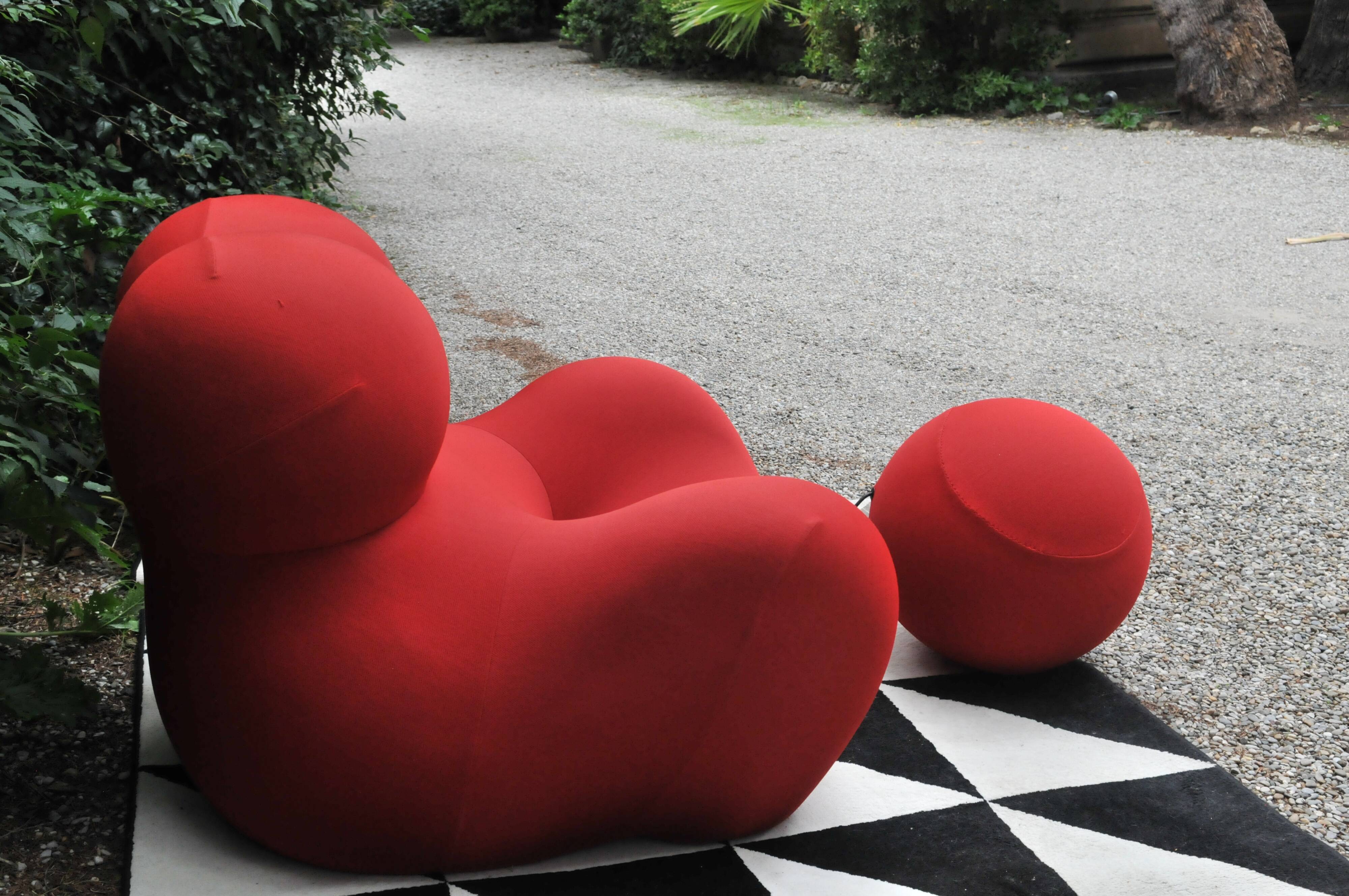B&B Italia UP5 armchair and footrest UP6 Gaetano Pesce