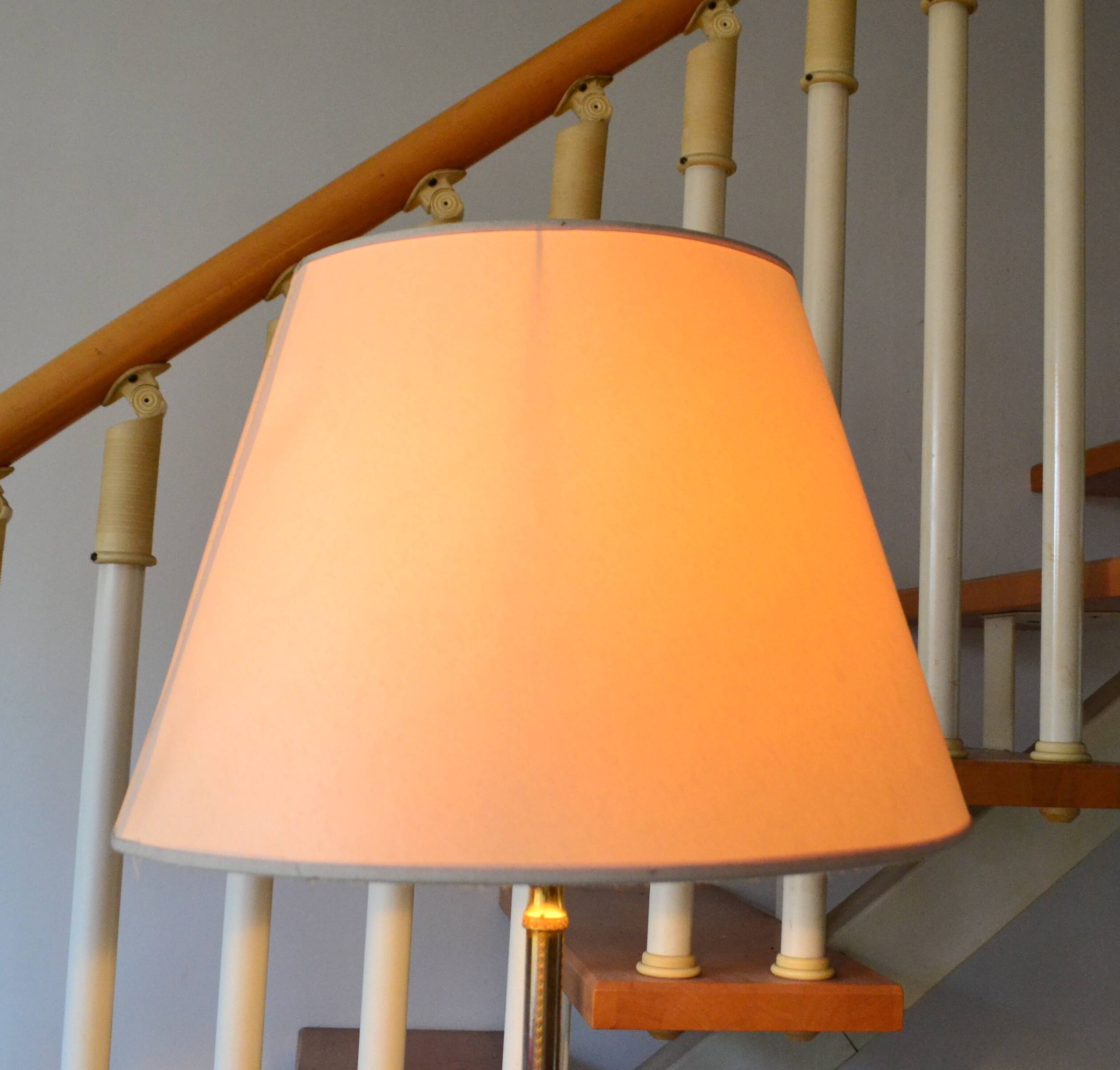 Lampadaire vintage tripode extensible laiton doré