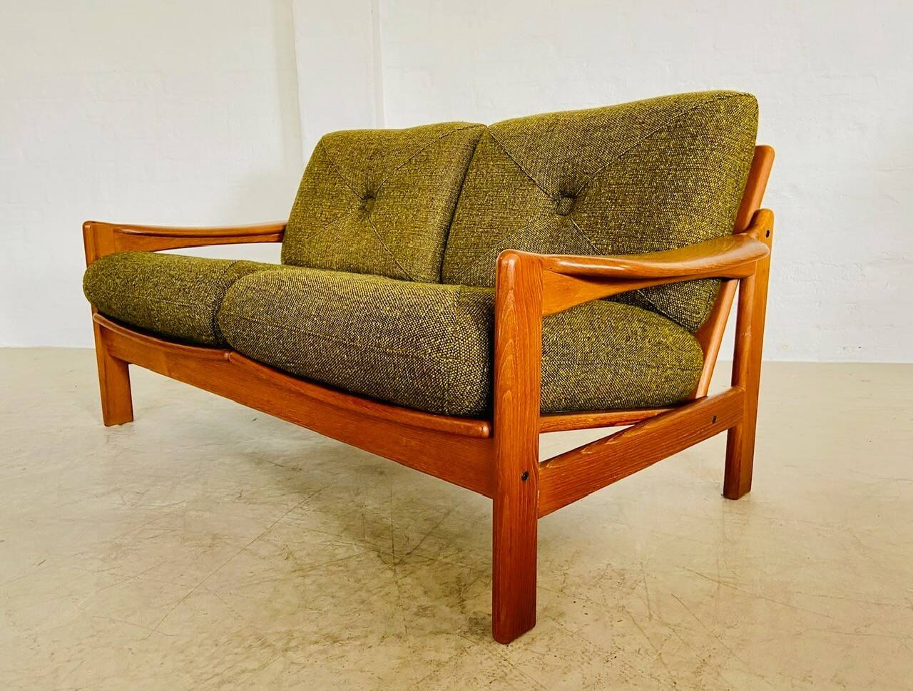 Canapé 2 personnes vintage rétro danois du milieu du siècle par Arne Wahl Iversen 1970