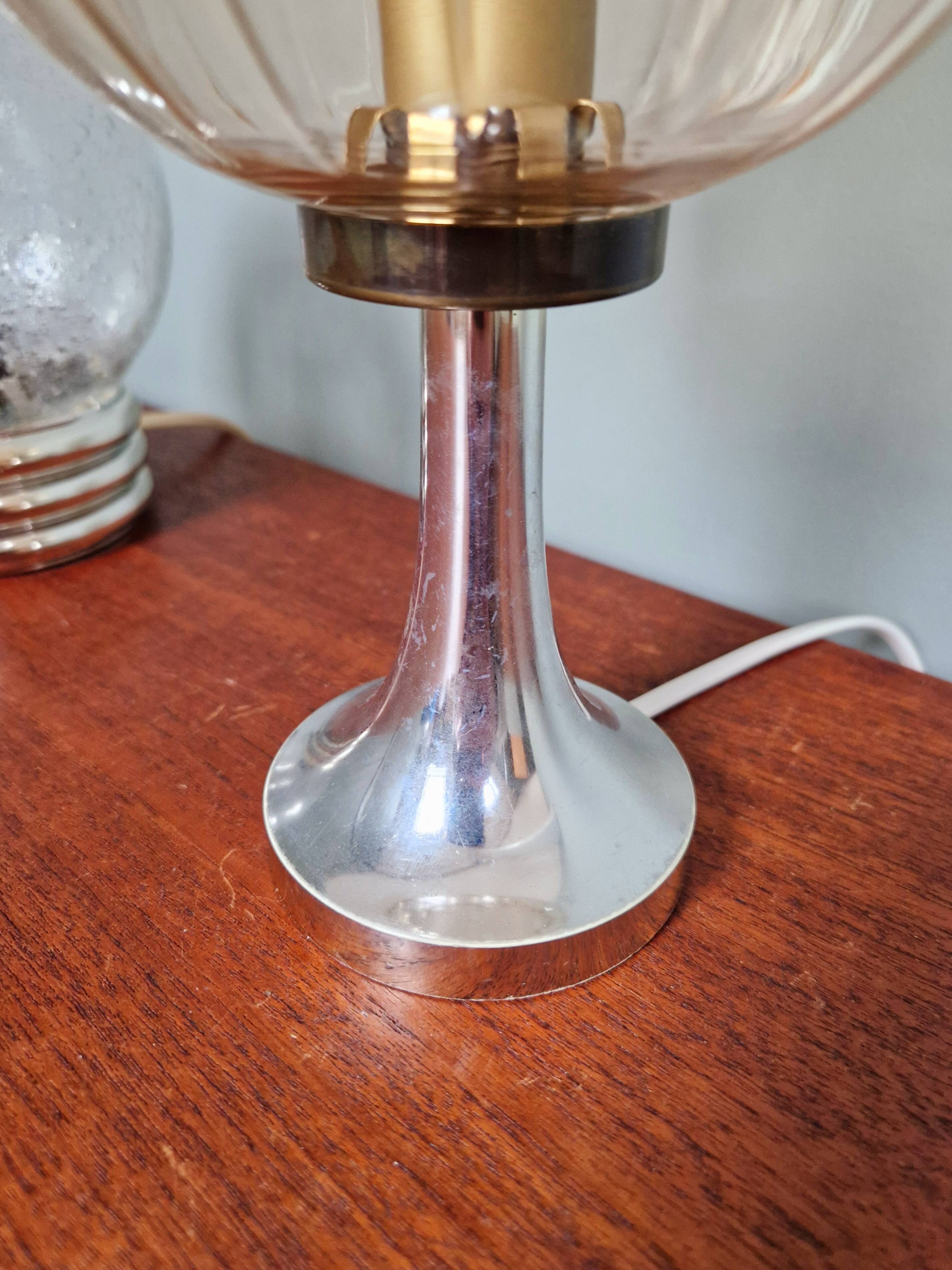 Lampe de table en verre ambré, style Space Age, années 70