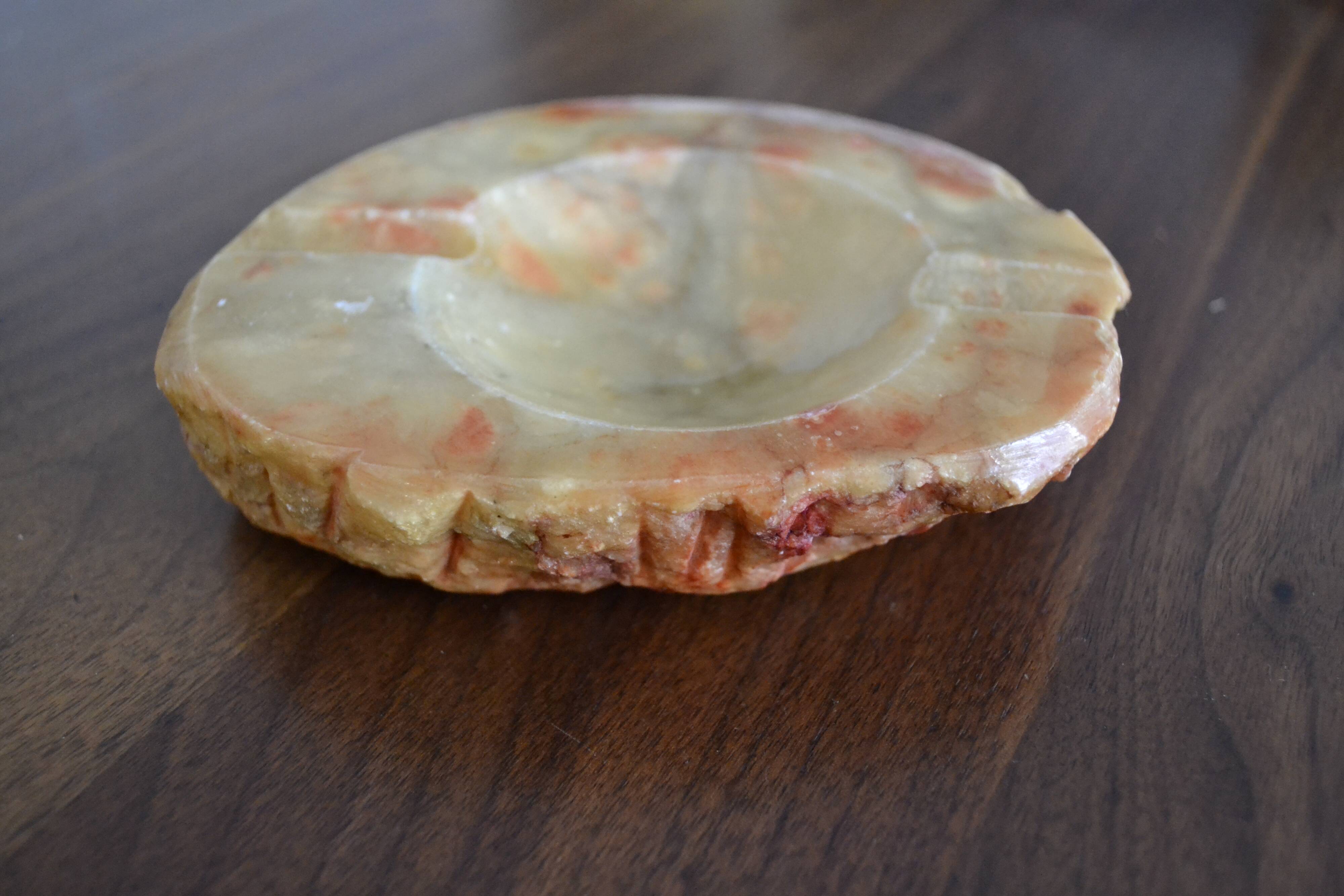 Ashtray in alabaster