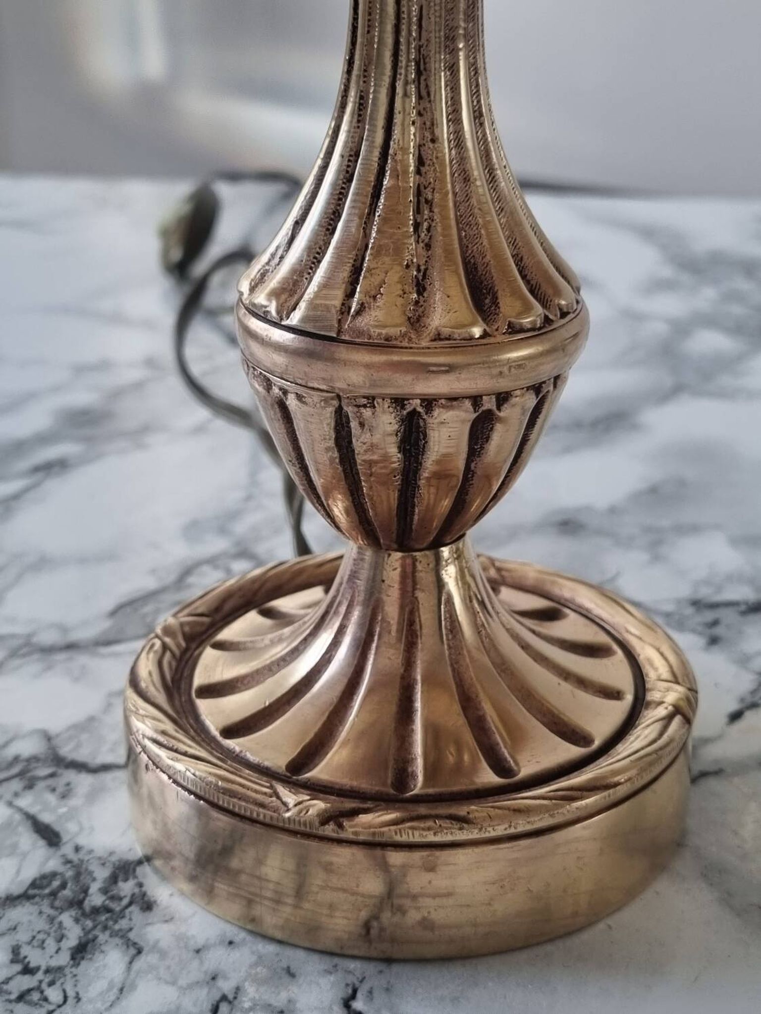 Lampe en laiton avec abat jour nacre vintage