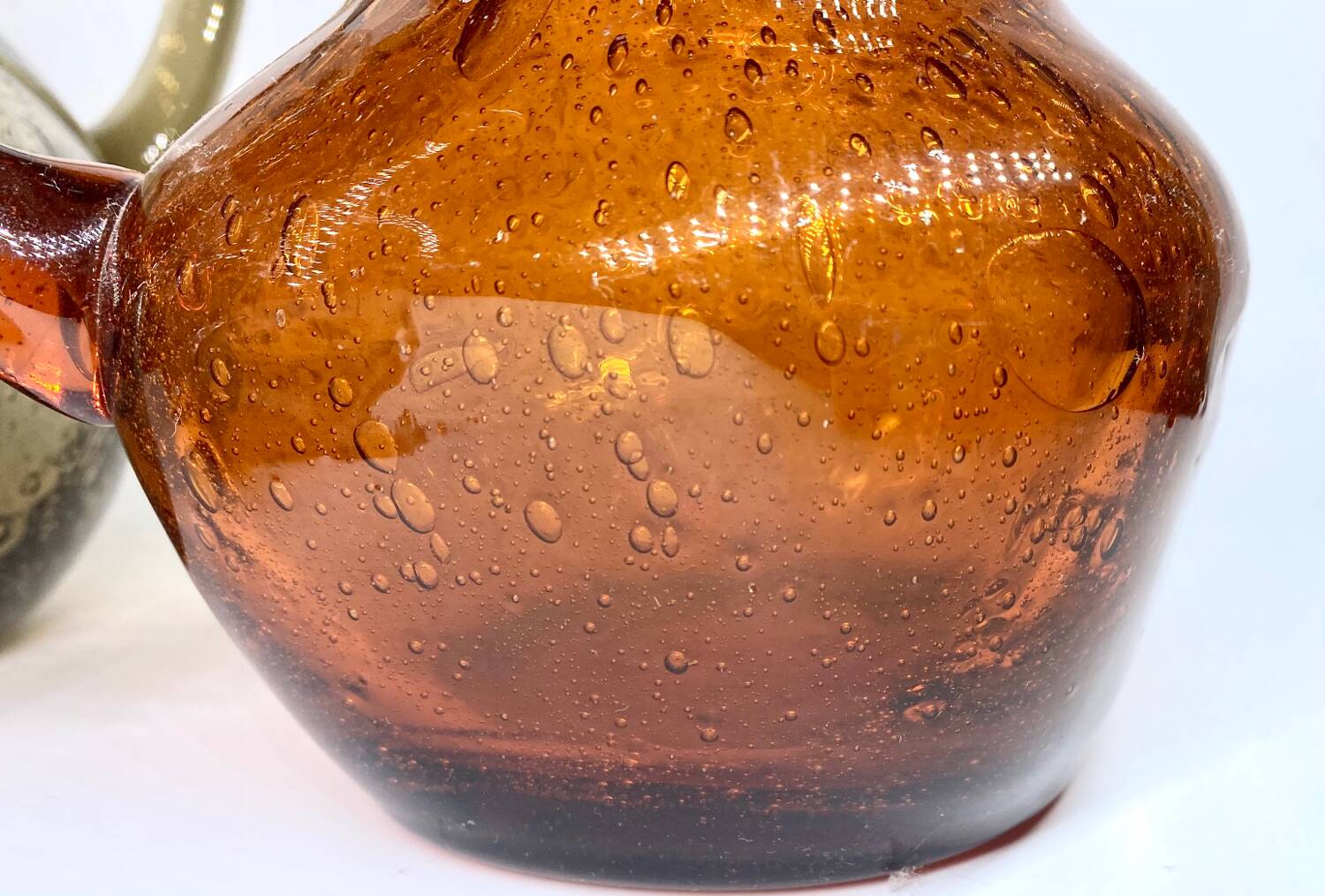 Large lot of Biot pitchers et vases