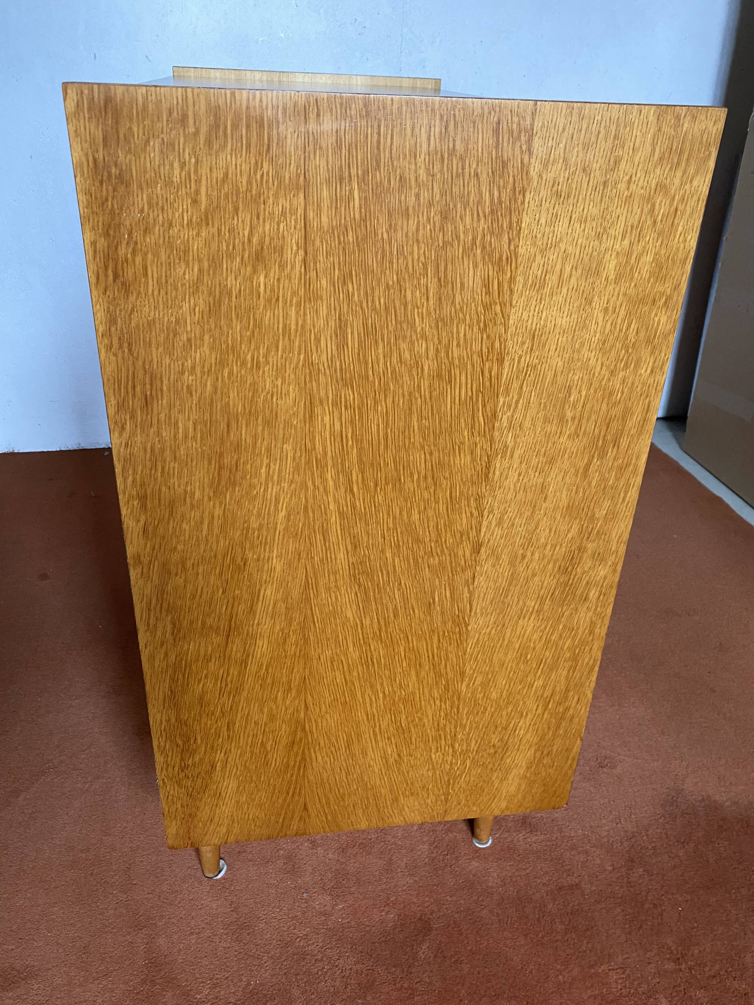 Vintage light oak chest of drawers