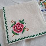 Tea tablecloth with cross stitch embroidery and 4 matching napkins