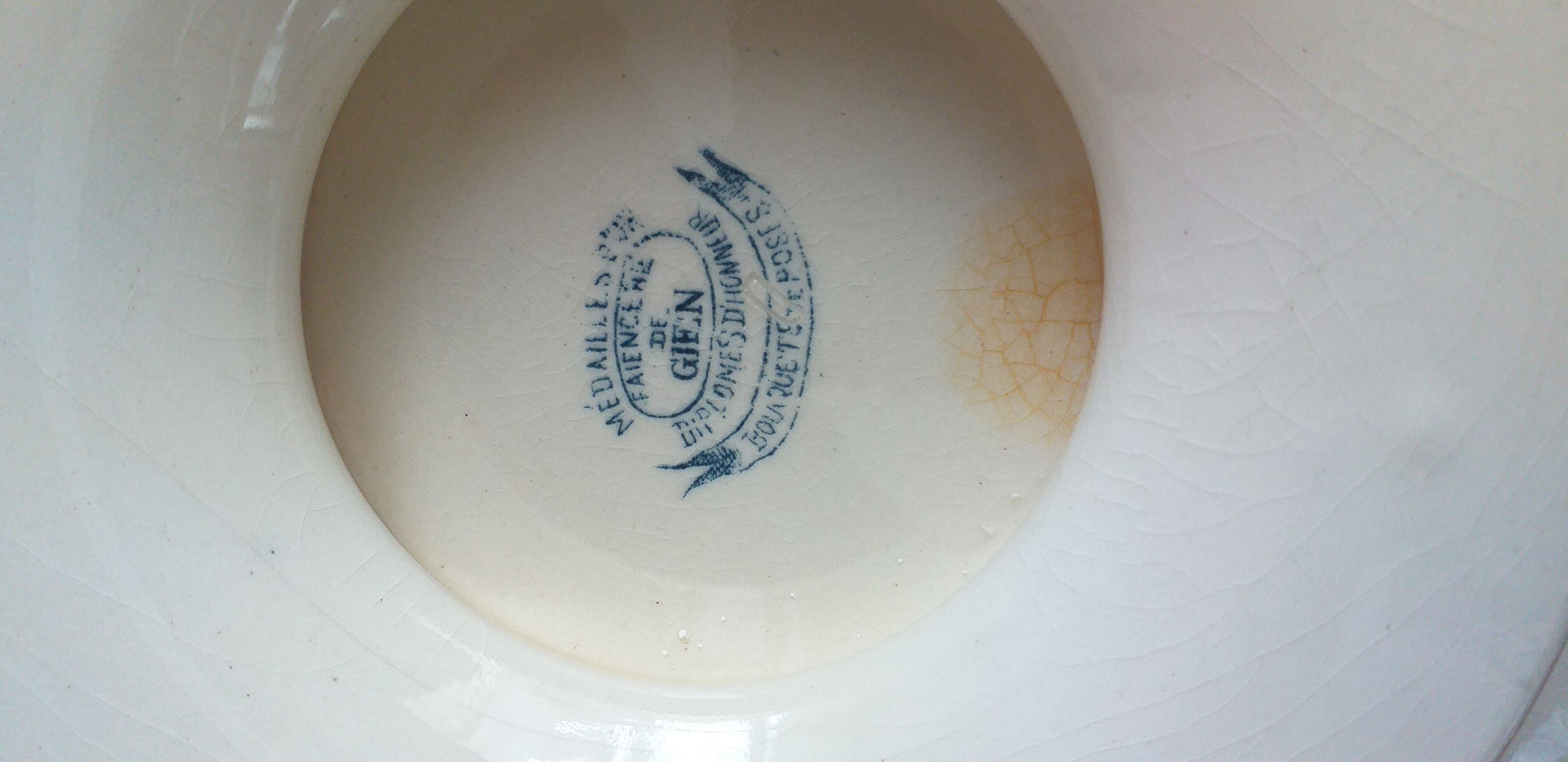 Compotier en porcelaine de Gien