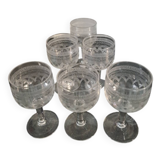 6 verres anciens ciselés