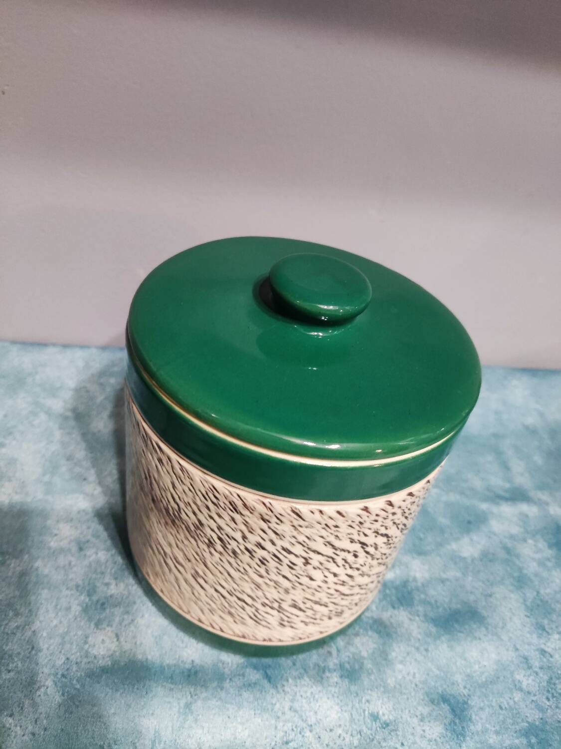 Pot à tabac en céramique signé Brisdoux