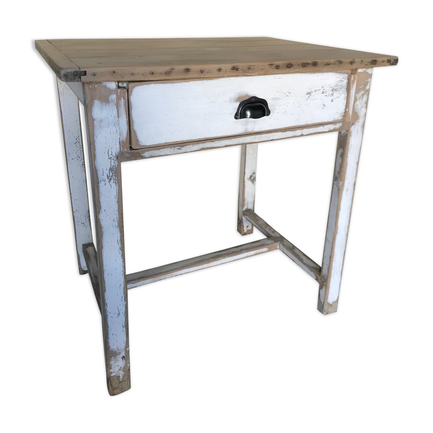 Table vintage wood in raw wood and white industrial chalk