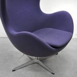 Egg chair by Arne Jacobsen, Fritz Hansen edition