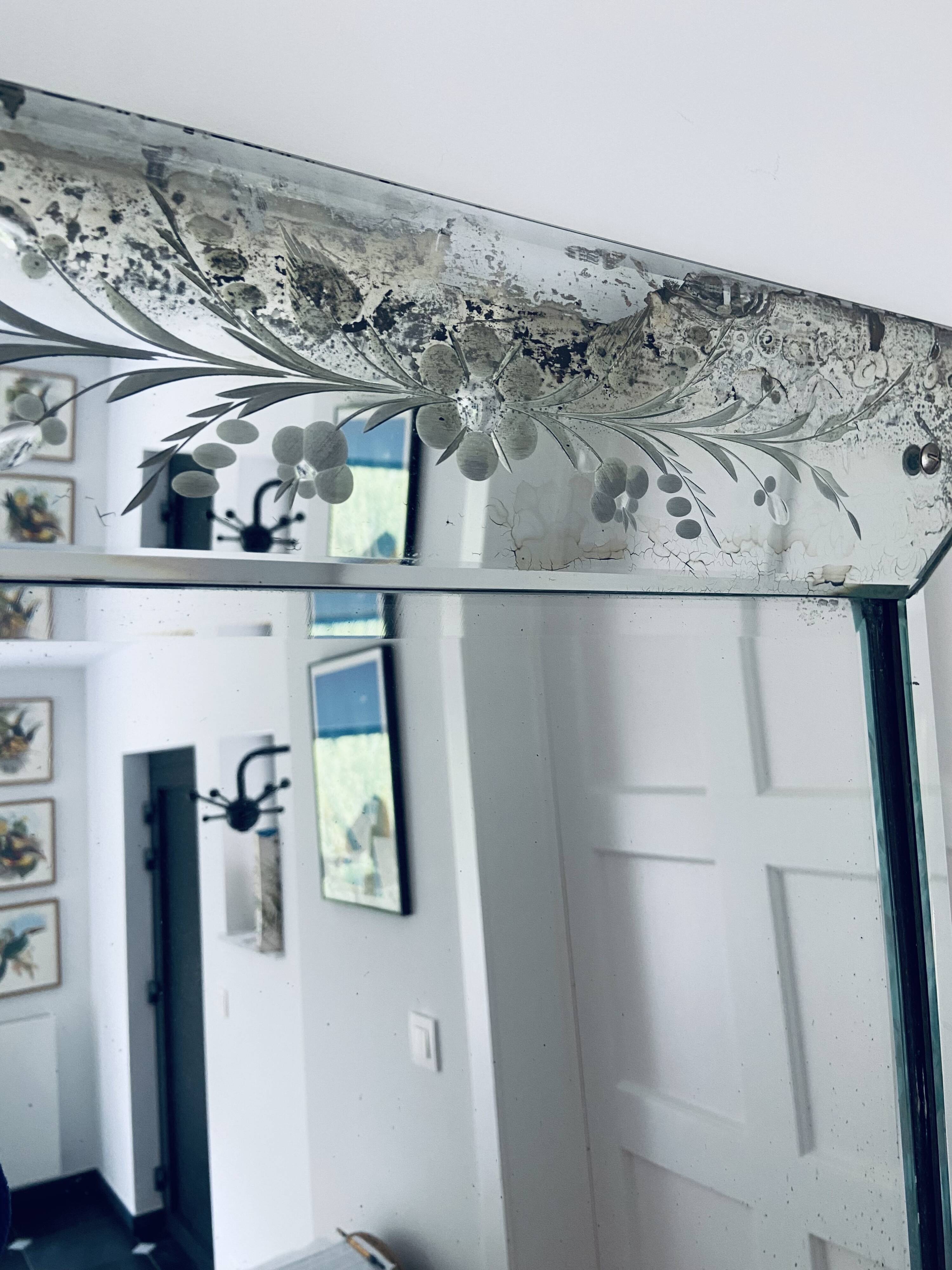 Art deco mirror