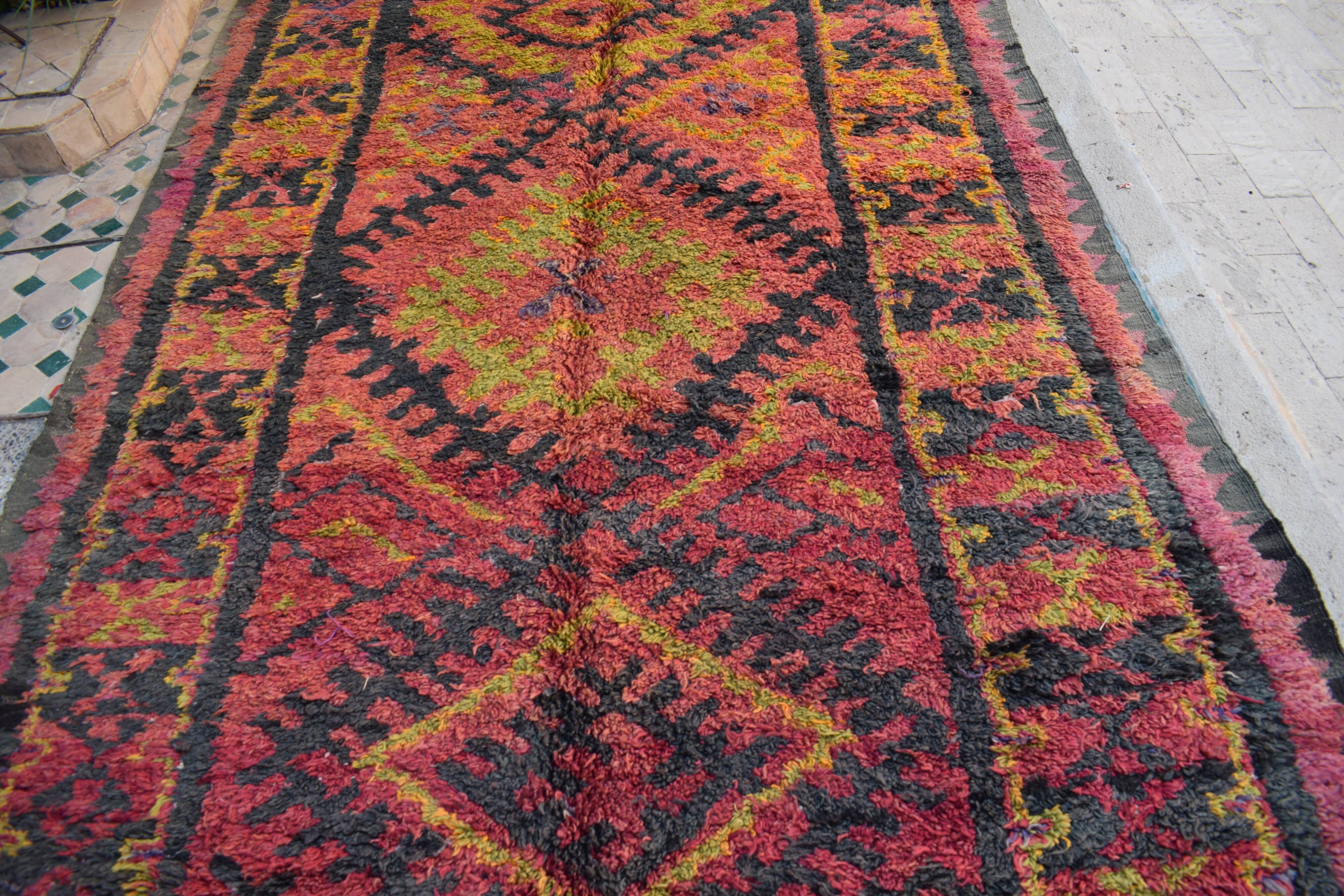 Berber rug Moroccan vintage Atlas