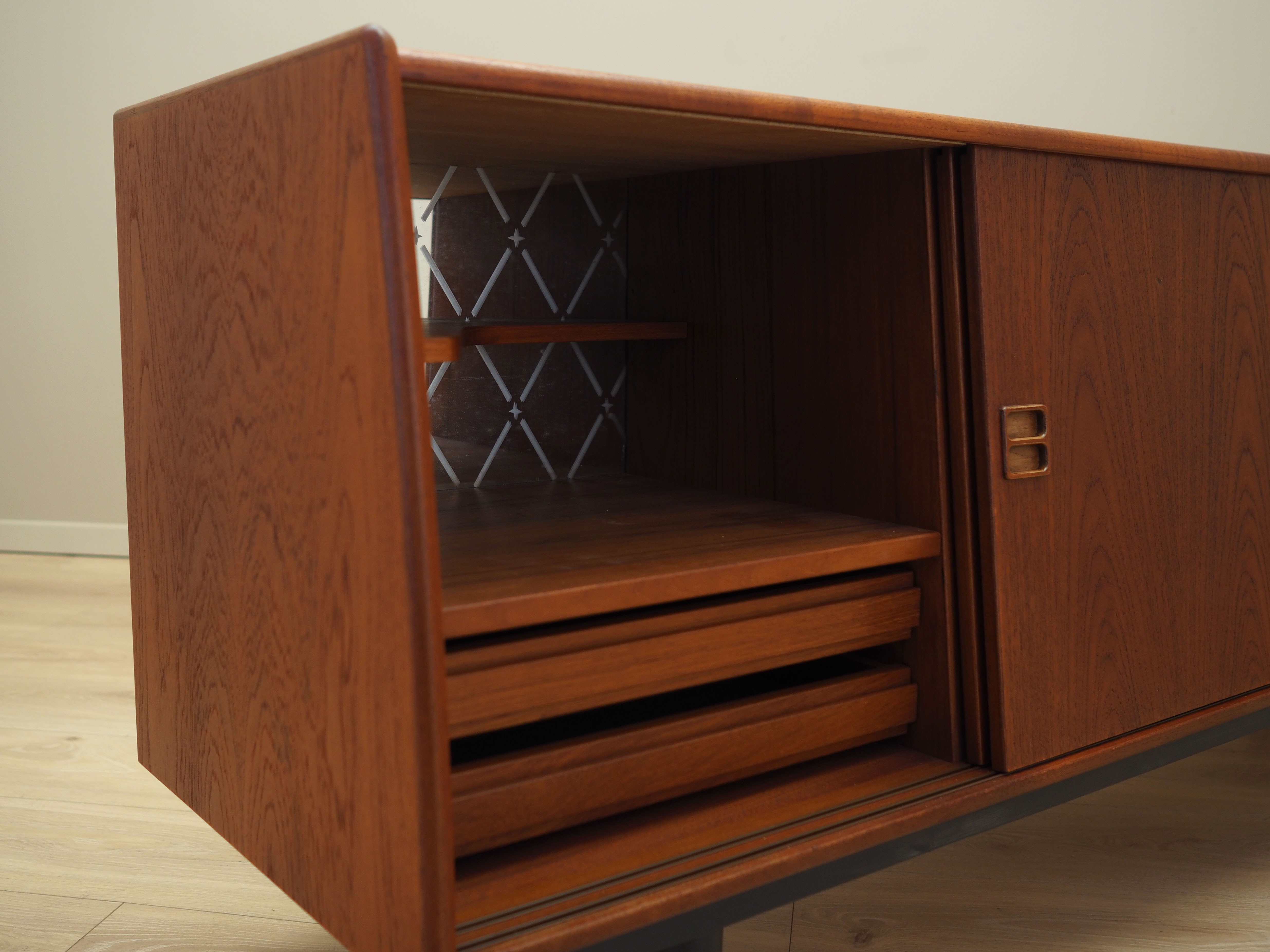 Teak sideboard, Danish design, 1970s, manufacturer Aerthoj Jensen & Molholm Herning
