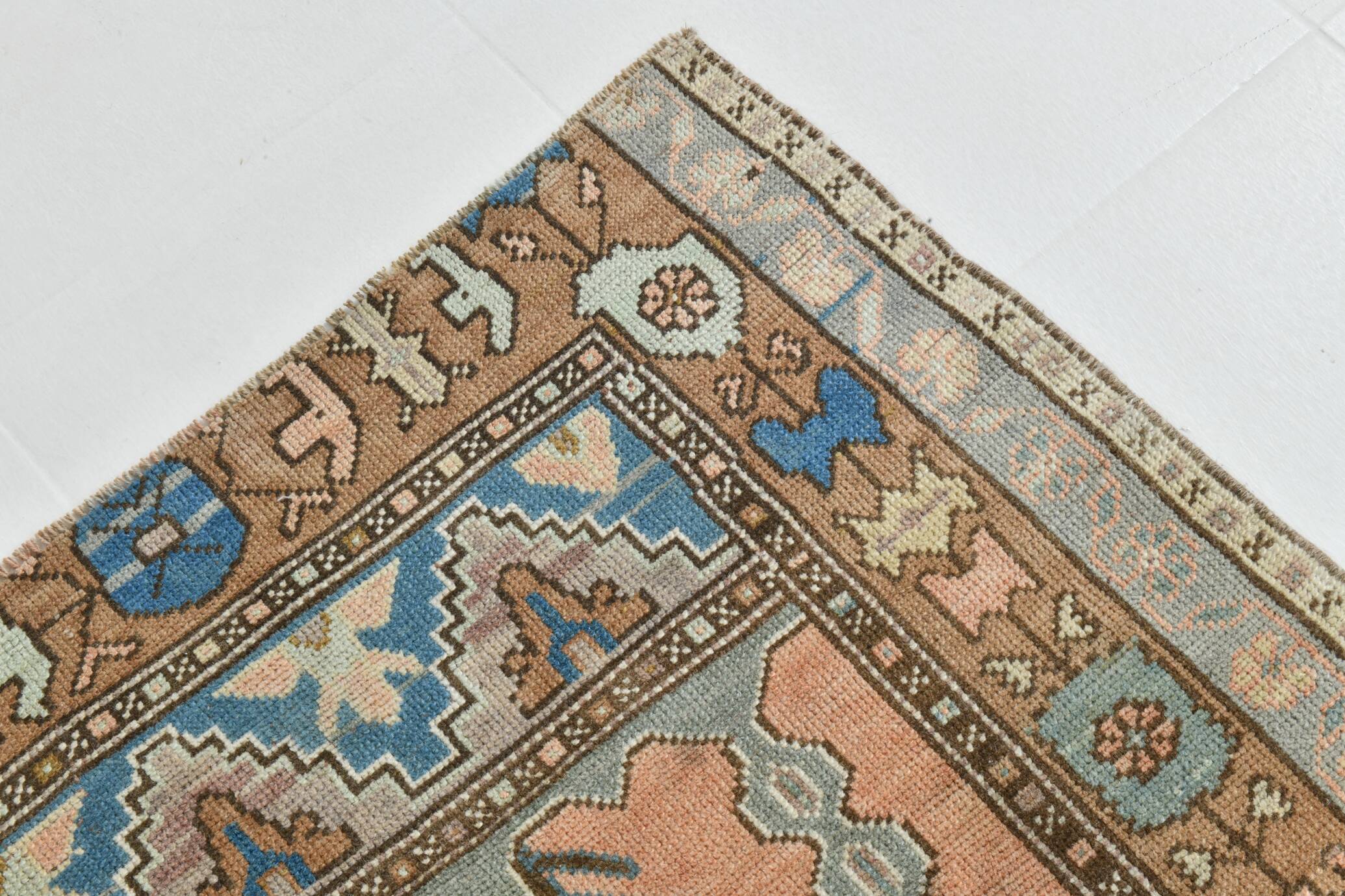 Salmon & Navy Blue Vintage Persian Rug, 131x218 Cm