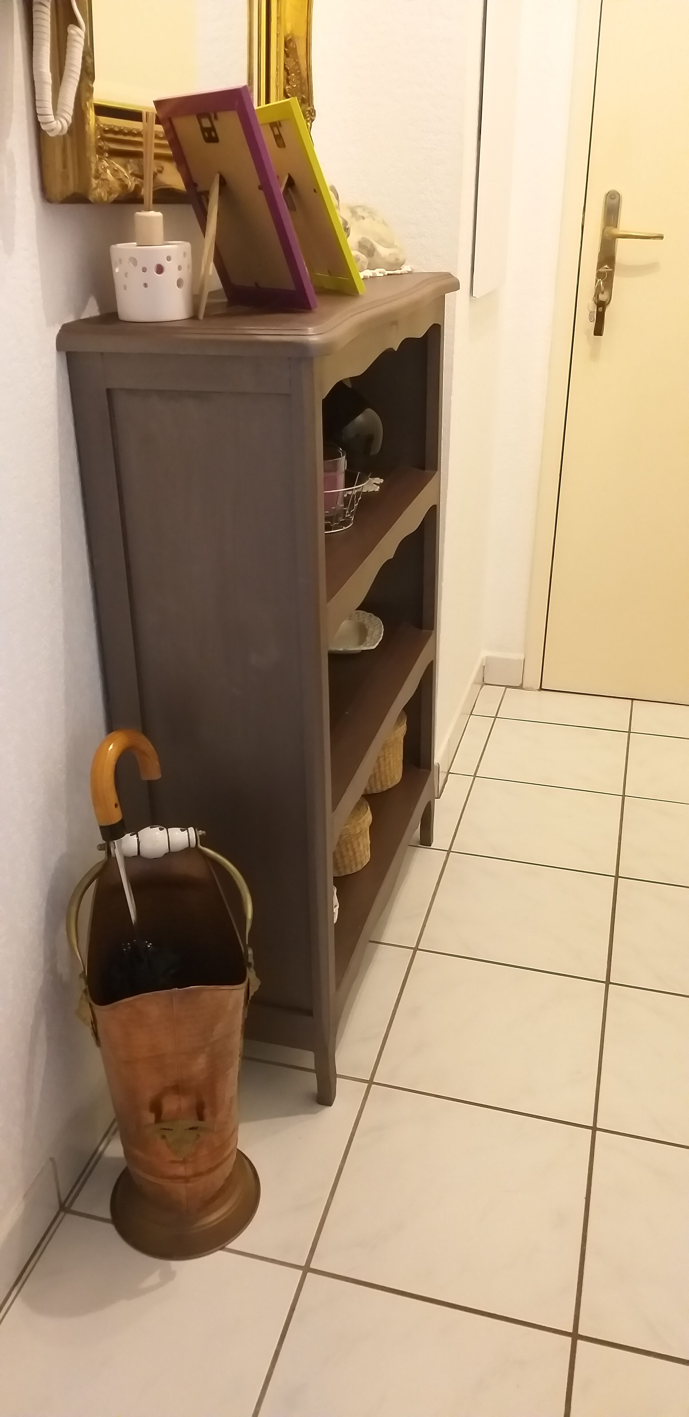 Umbrella rack in brass