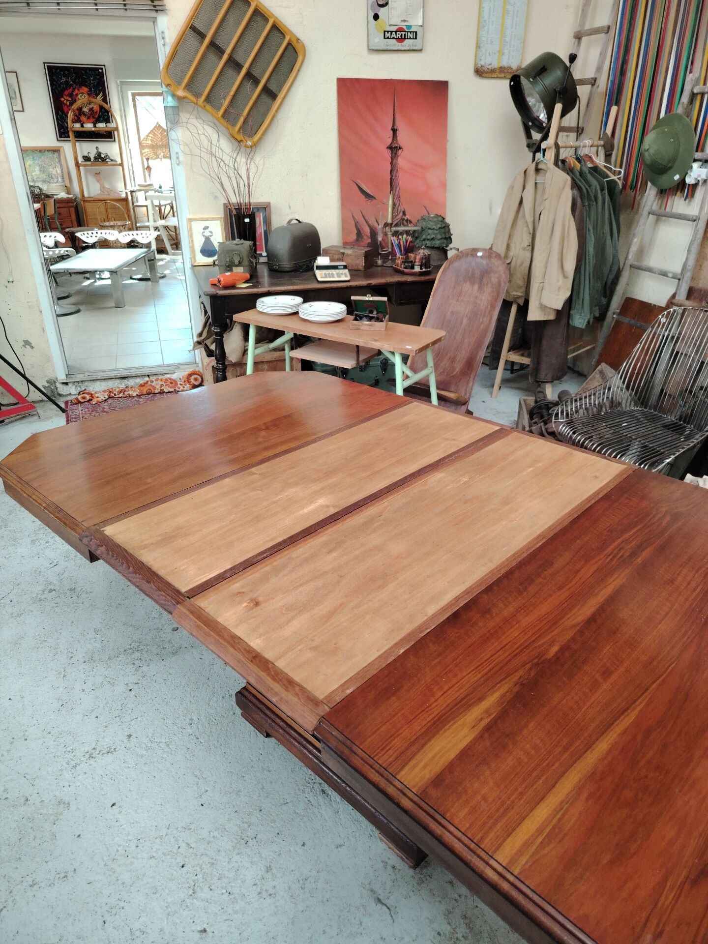 Large Art Deco dining table in solid wood - 1930