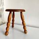 Tabouret tripode bois tourné