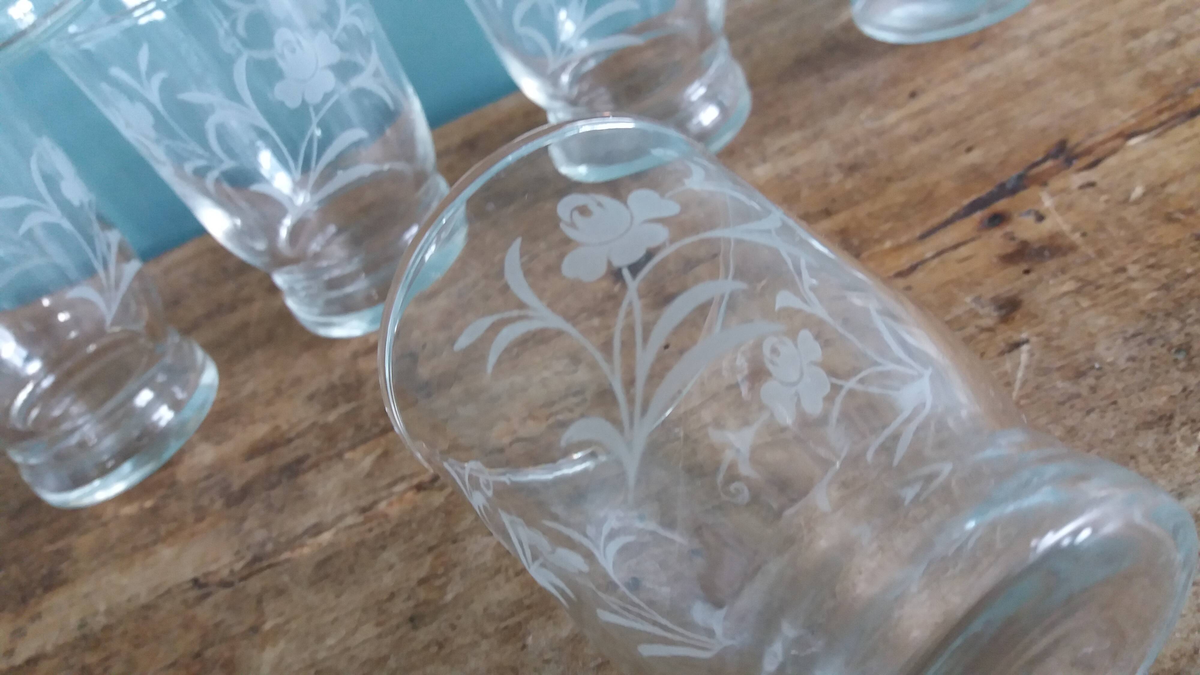 6 antique digestif glasses, floral pattern