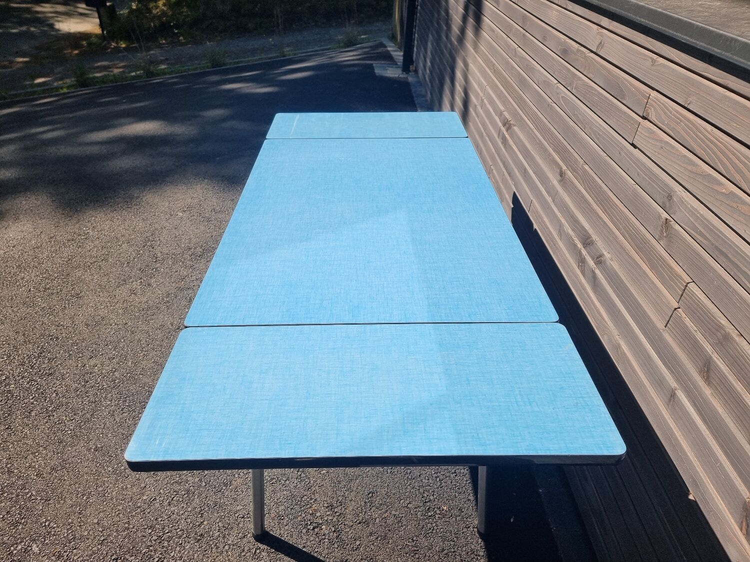 Vintage formica blue table