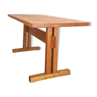 Charlotte Perriand's dining table for "Les Arcs".