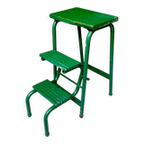 Vintage stepladder in green painted wood and steel